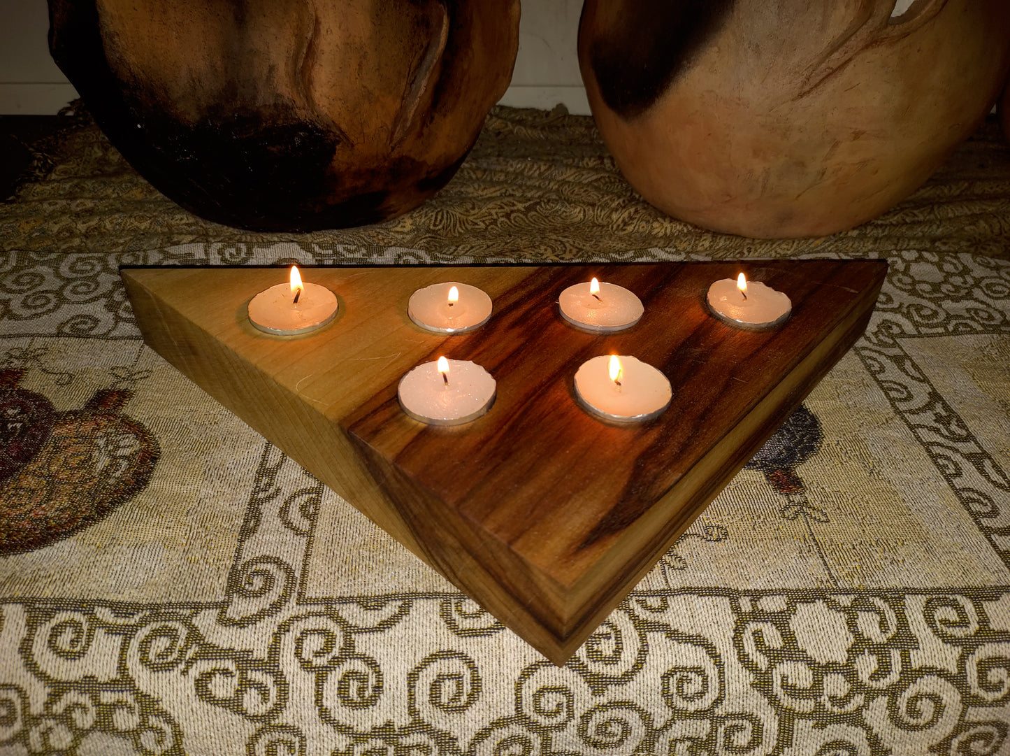 6 Tea lights, Triangular.