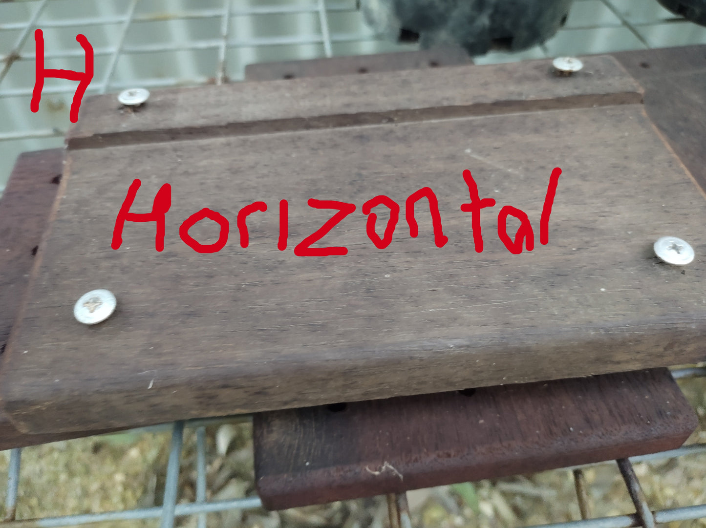 Horizontal plant mounting board