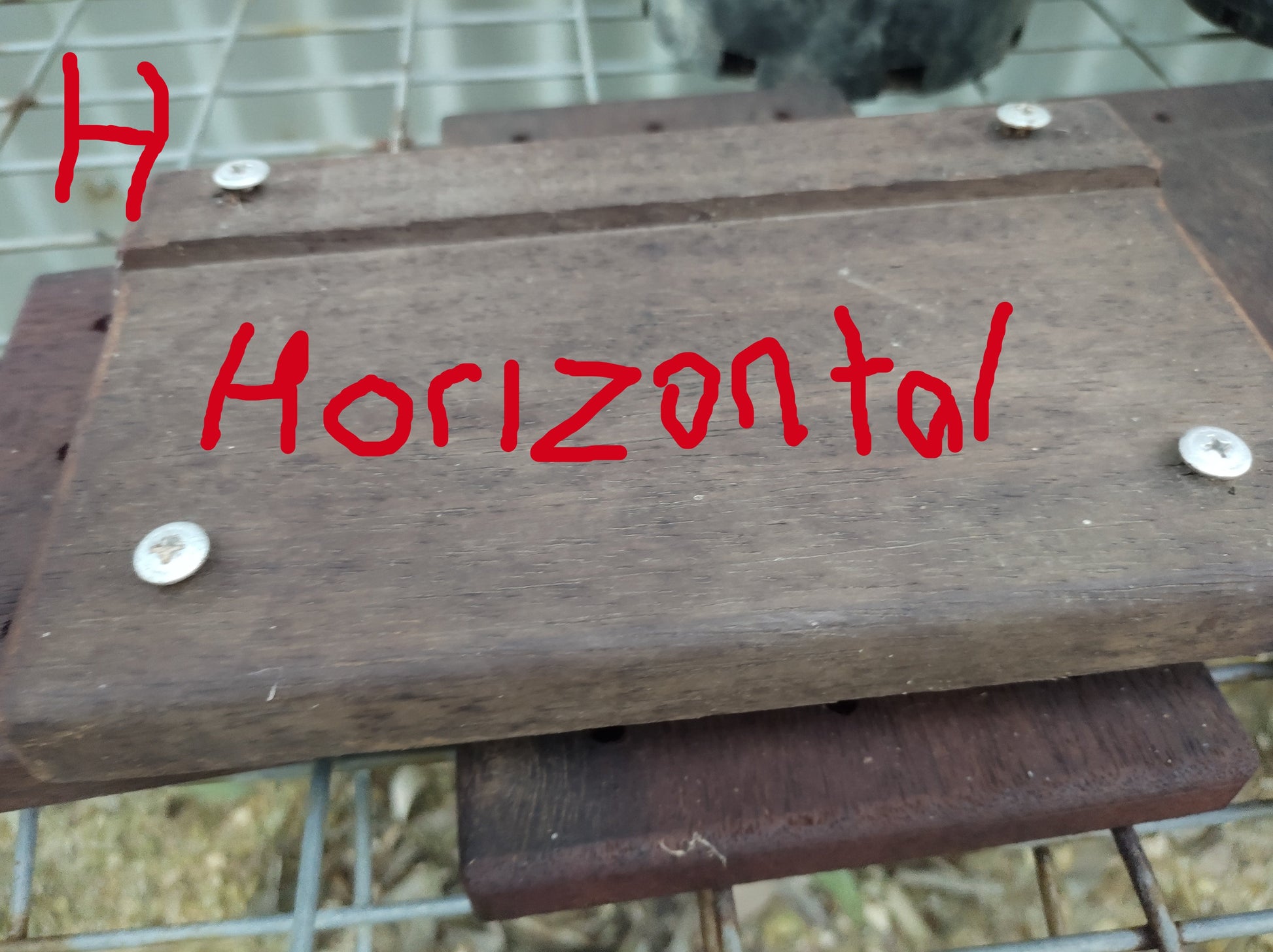 Horizontal plant mounting board