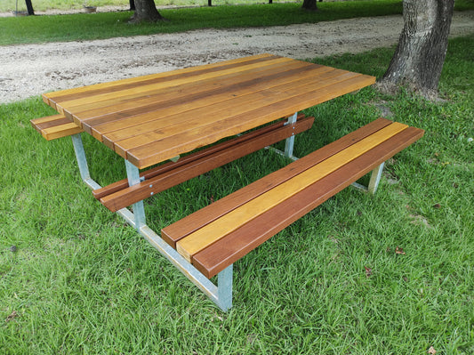 Picnic Table - Hardwood & Metal